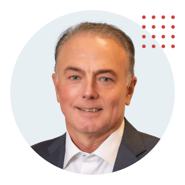 Tim Arnold headshot